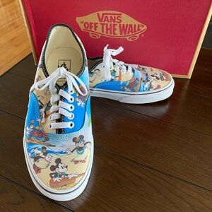 Disney Vans Aloha Mickey Mouse W:8.5 M: 7  Like New.